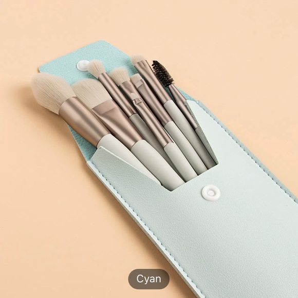 Makeup Brush Set - Bridal Shower Favors - Picture 11 of 12